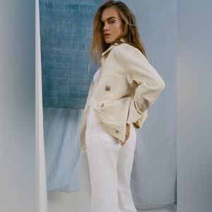 Urban Outfitters 🤍 BDG Lucia Ivory Corduroy Oversized Shirt Jacket